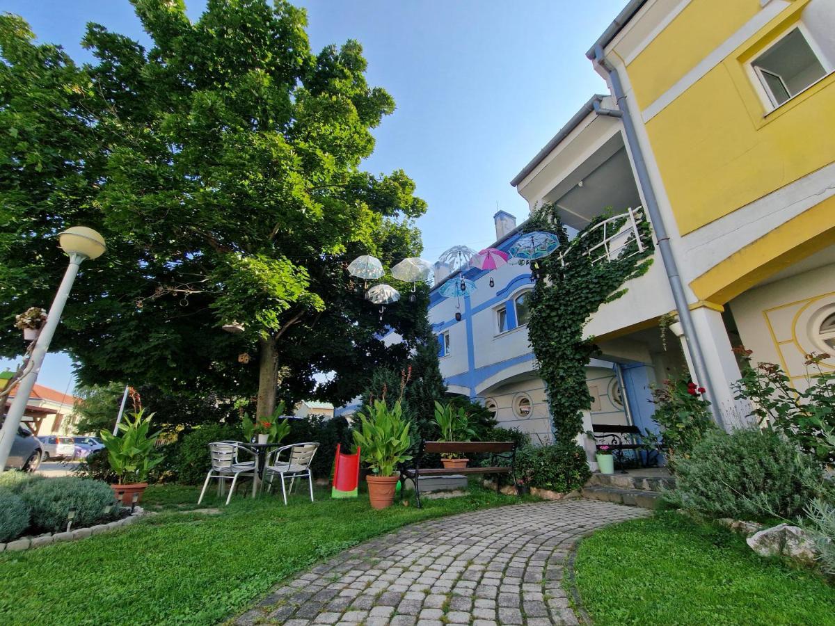 Rozina Apartman Mosonmagyaróvár Exterior foto